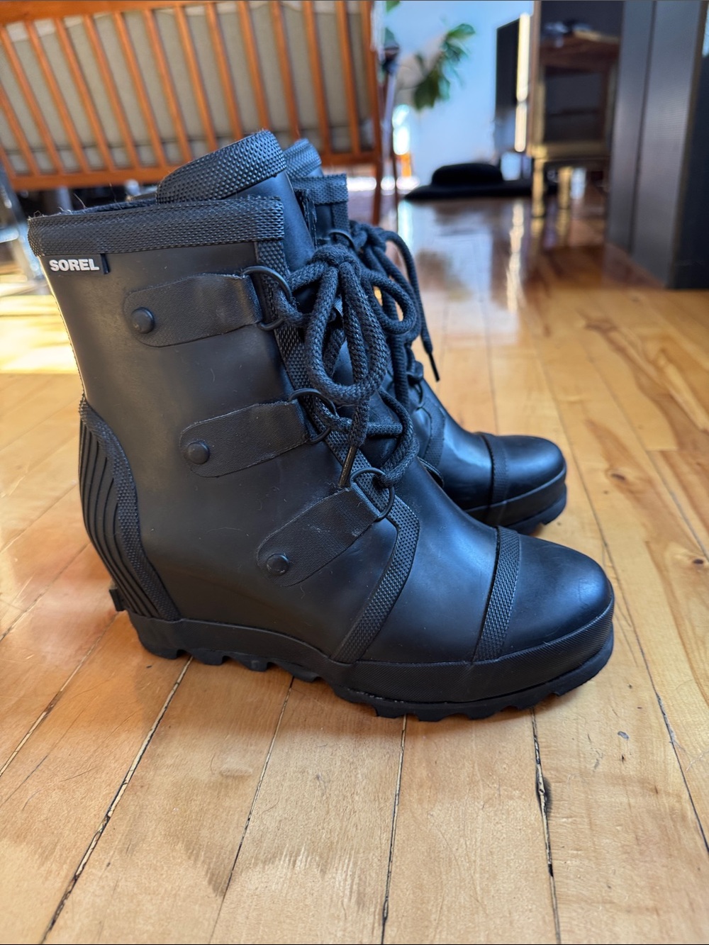 Sorel Black Lace-Up Rain Boots Like New - Picture 2 of 5